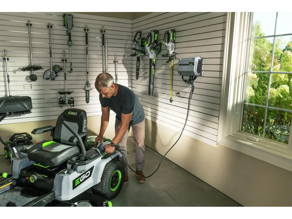 EGO Tondeuse Assise Z6 52'' ( 6 Batteries 12.0 Ah incl) ZT5207L