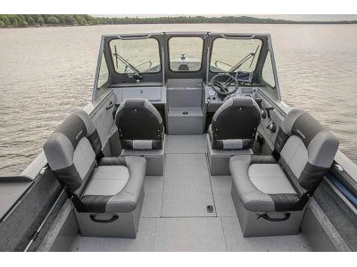 Crestliner Commander Elite 2050 Commander Elite 2024 alt