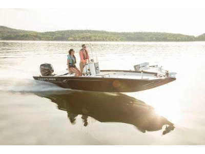 Crestliner Bay 2000 Bay 2024 alt