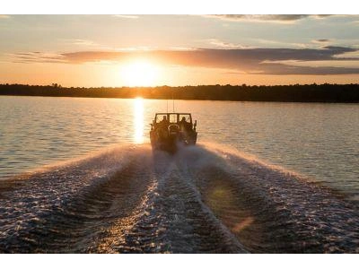 Crestliner Commander Elite 2050 Commander Elite 2024 alt