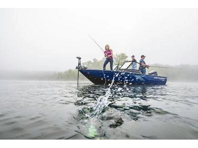 Crestliner Fish Hawk 1950 Fish Hawk 2024 alt