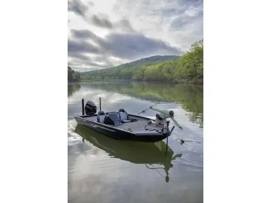 2024 Crestliner Mx 19