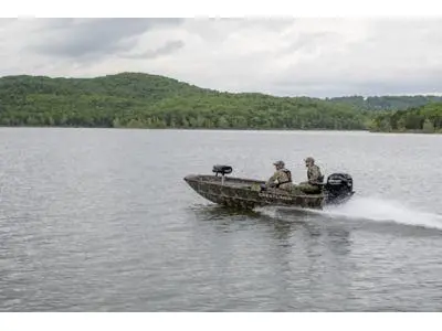 2024 Crestliner 1760 Retriever Jon Deluxe