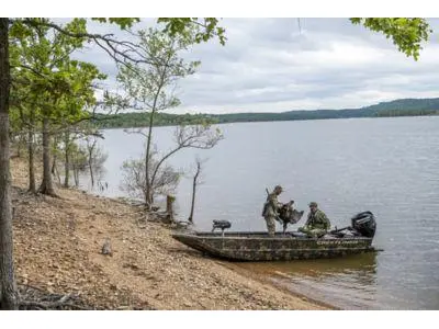 2024 Crestliner 1760 Retriever Jon Deluxe