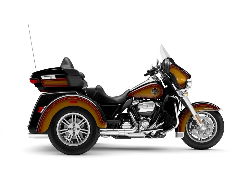 2024 Harley-Davidson Tri Glide® Ultra Tobacco Fade