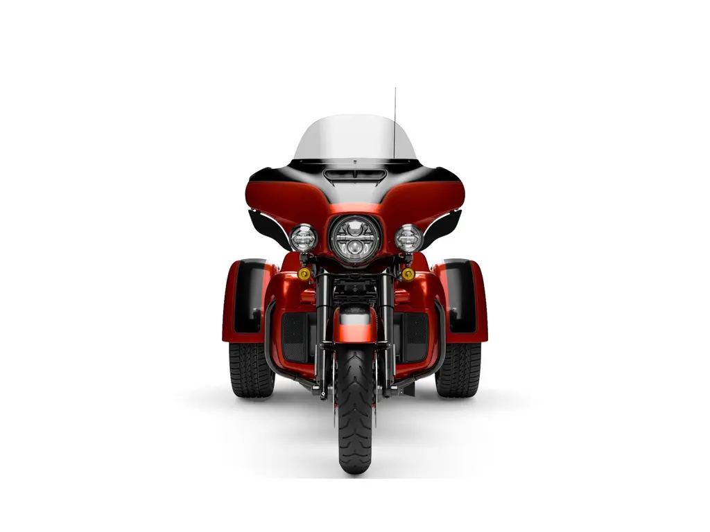 Harley-Davidson Tri Glide® Ultra Whiskey Fire/Vivid Black (Garniture en noir) 2025