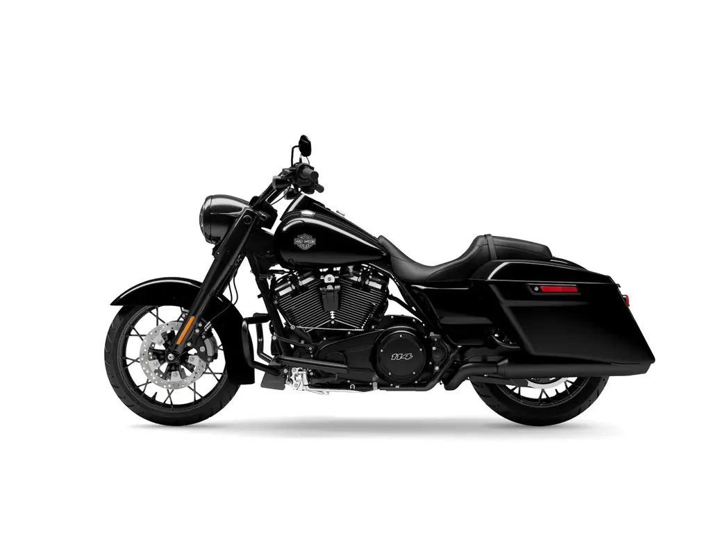2025 Harley-Davidson Road King® Special Vivid Black