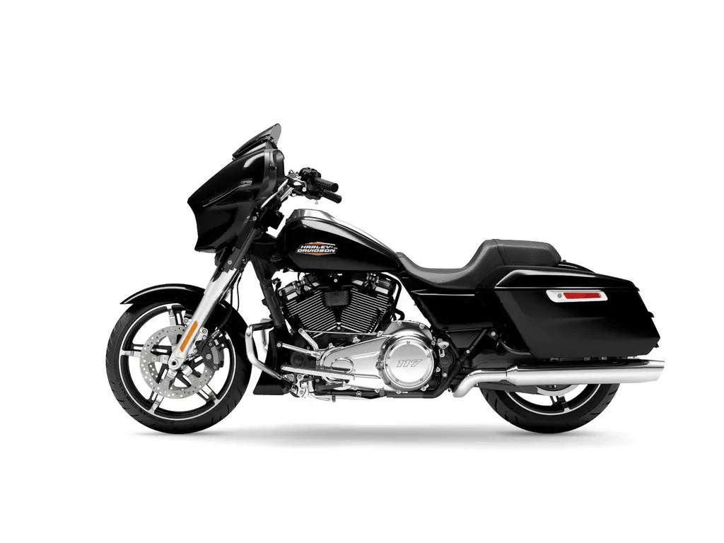 Harley-Davidson Street Glide® Vivid Black (Garniture en chrome) 2025