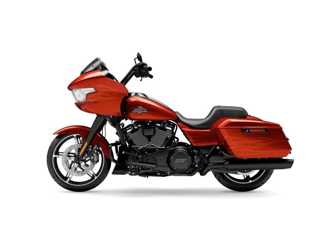 2025 Harley-Davidson Road Glide® Whiskey Firestorm (Black Finish)