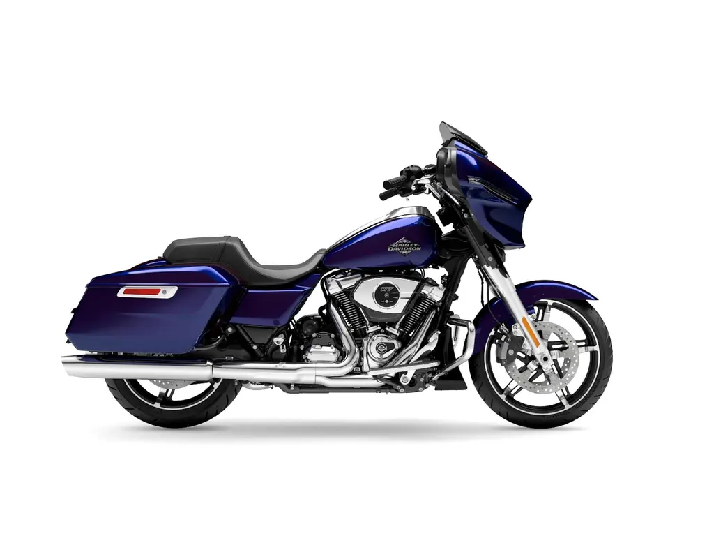 2025 Harley-Davidson Street Glide® Mystic Shift (Chrome Finish)