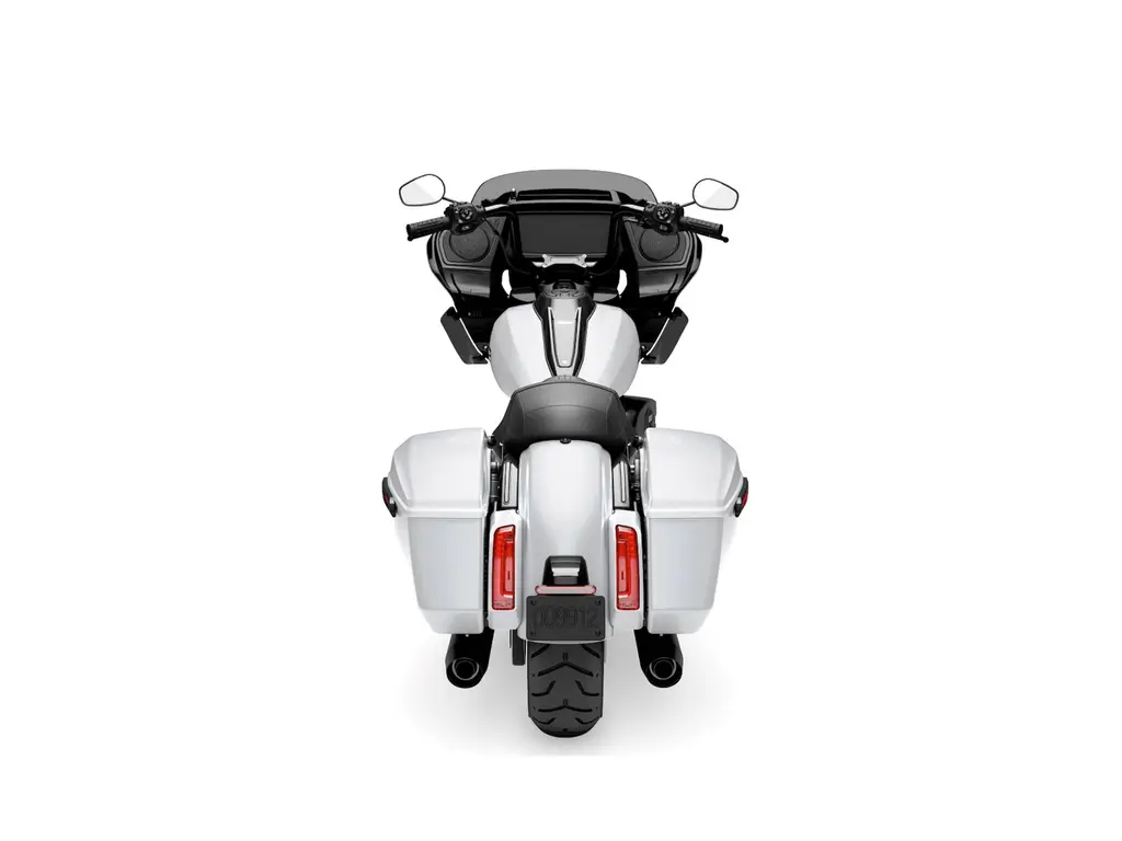 2025 Harley-Davidson Road Glide® White Onyx Pearl (Black Finish)