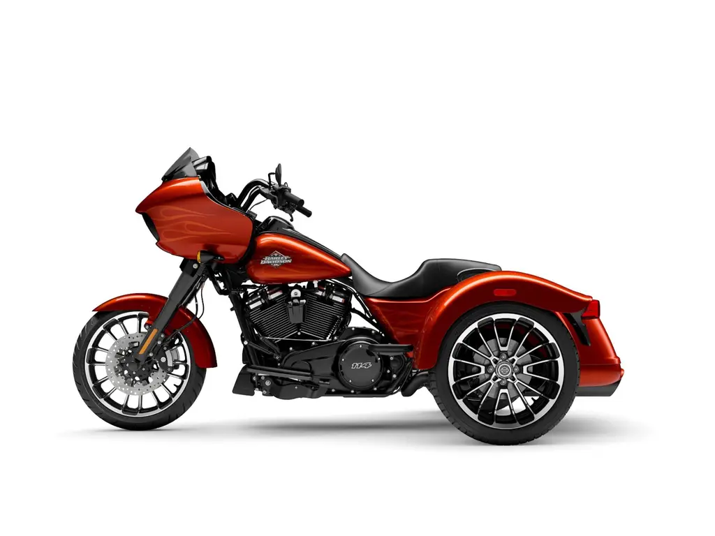 Harley-Davidson Road Glide® 3 Whiskey Firestorm (Garniture en noir) 2025