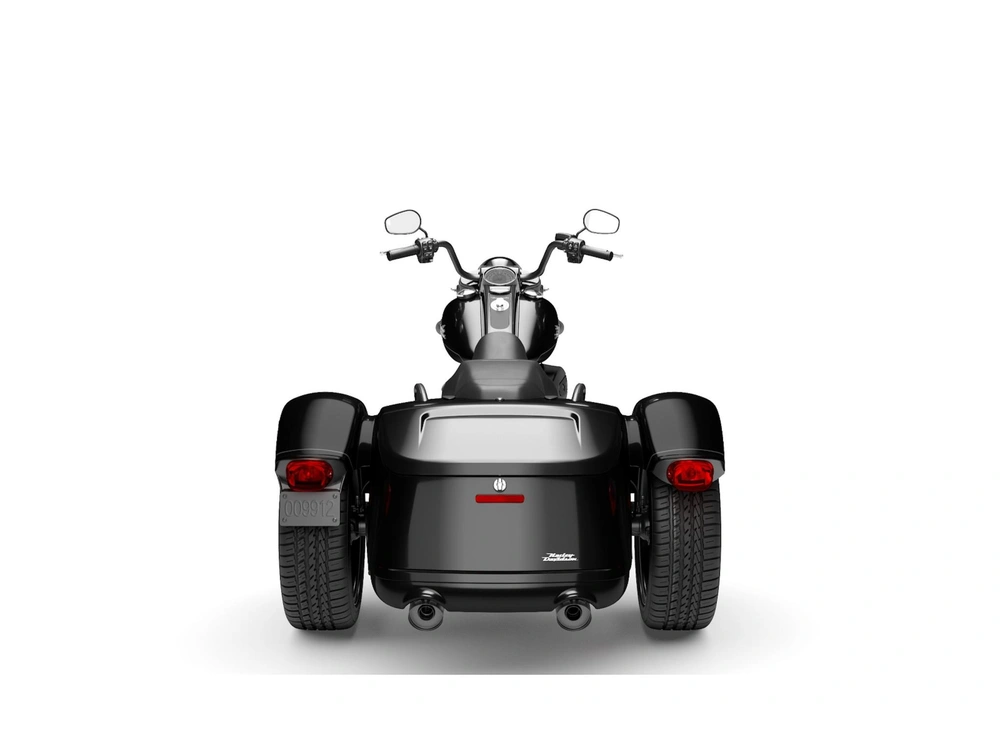2025 Harley-Davidson Freewheeler® Freewheeler Vivid Black alt
