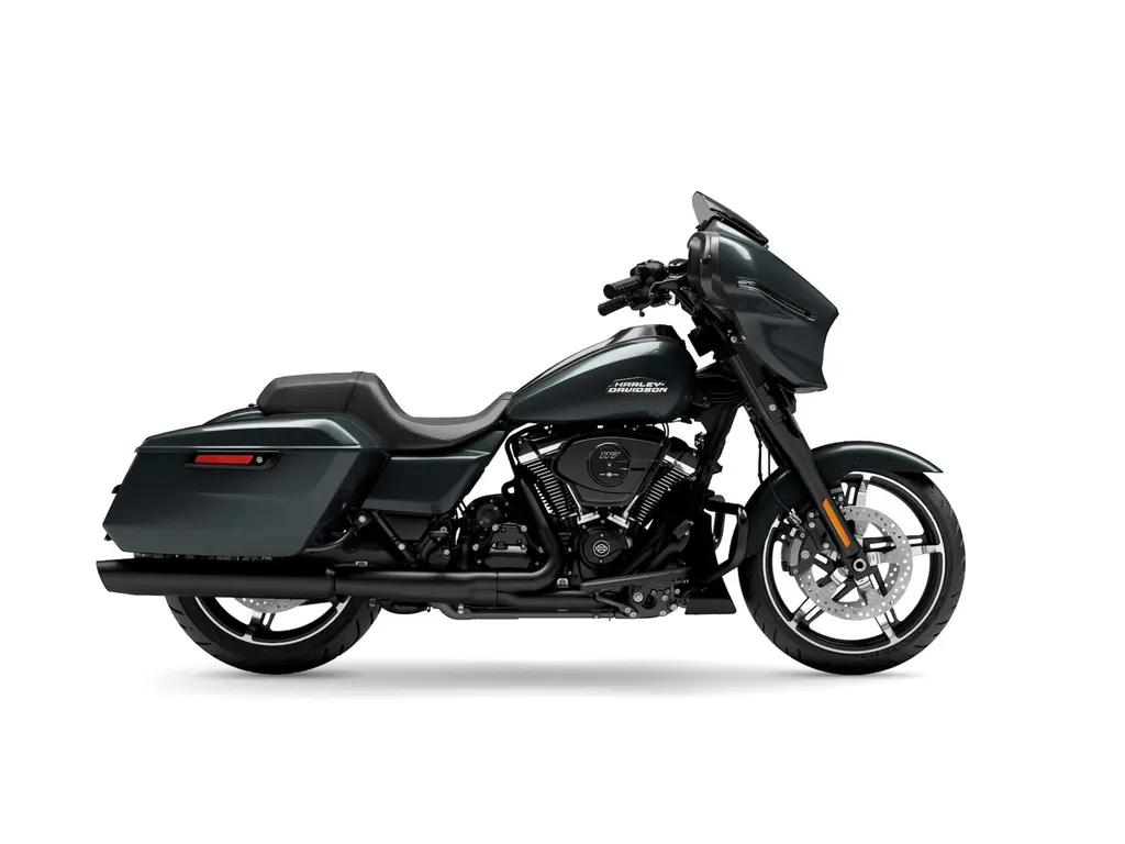 2025 Harley-Davidson Street Glide® Iron Horse Metallic (Black Finish)