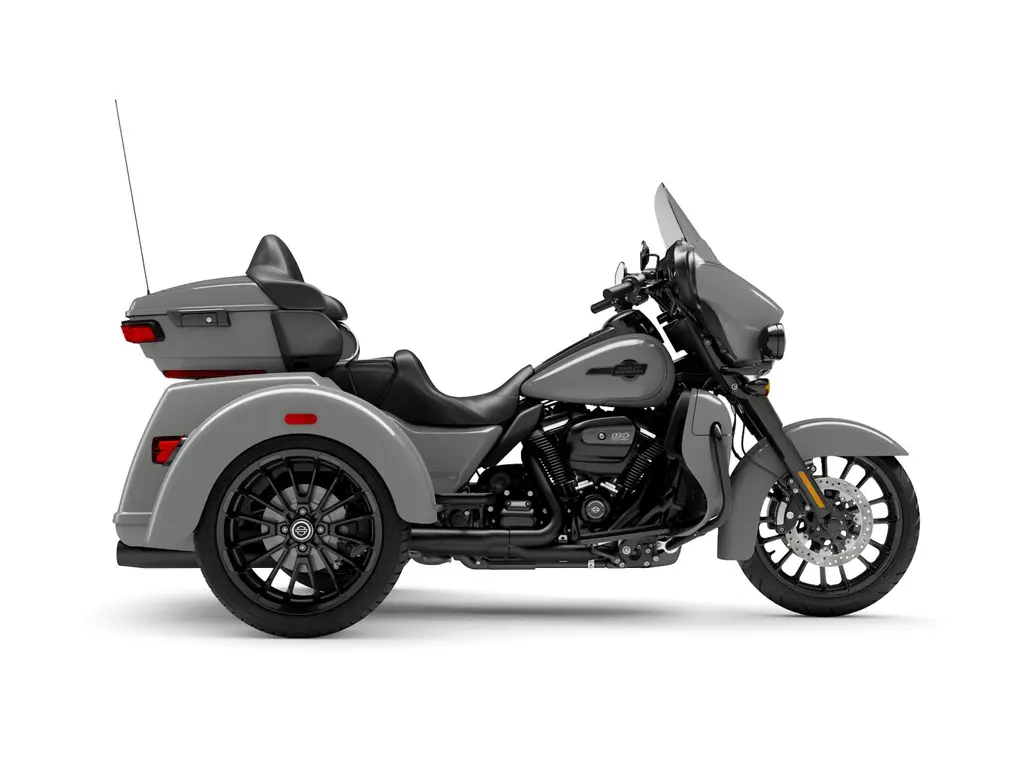 2025 Harley-Davidson Tri Glide® Ultra Billiard Gray (Black Finish)