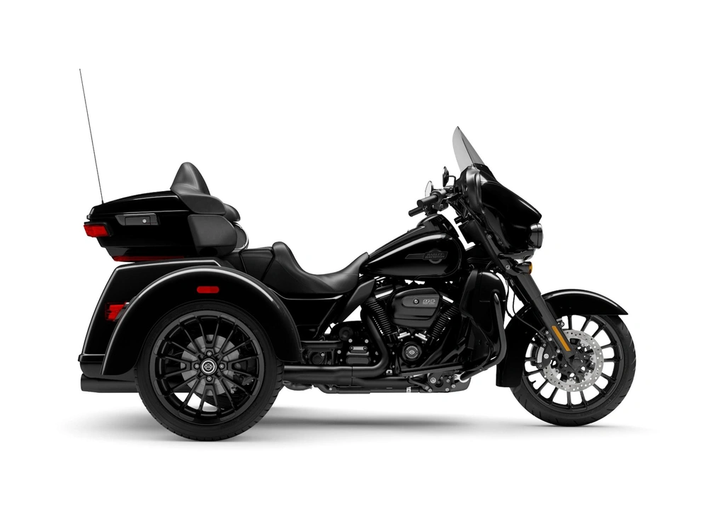 Harley-Davidson Tri Glide® Ultra Tri Glide® Ultra Vivid Black (Garniture en noir) 2025 alt