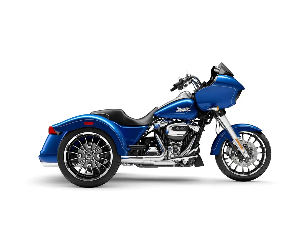 2025 Harley-Davidson Road Glide® 3 Blue Burst (Chrome Finish)