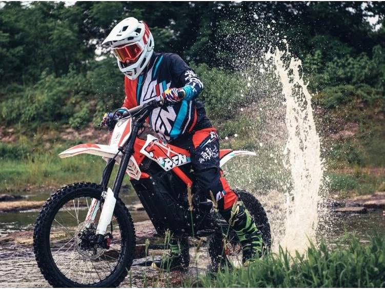 2025 RFN Apollo RFN Rally Apollo RFN Rally alt