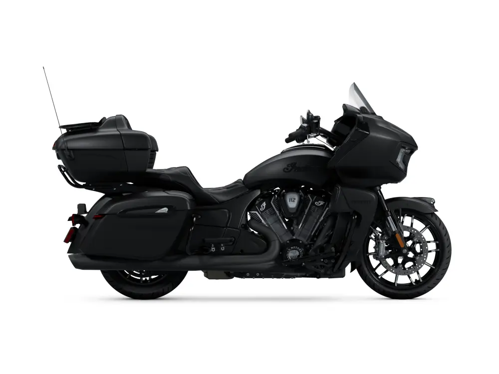 2025 Indian Motorcycle Indian Pursuit Dark Horse with 112 and Powerband Audio Package Black Smoke