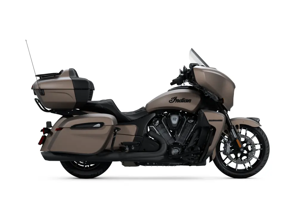Indian Motorcycle Roadmaster PowerPlus Dark Horse with 112 Nara Bronze Smoke 2025