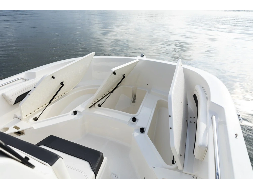 Bayliner T20CC T20CC Blue Hull Sides (White Bottom) 2025 alt