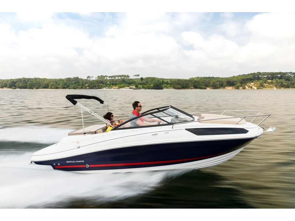 Bayliner VR5 CUDDY VR5 CUDDY Blue Hull Sides (White Bottom) 2025 alt