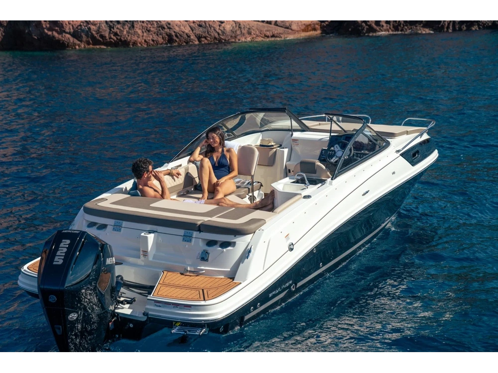 Bayliner VR6 CUDDY OUTBOARD VR6 CUDDY OUTBOARD Blue Hull Sides (White Bottom) 2025 alt