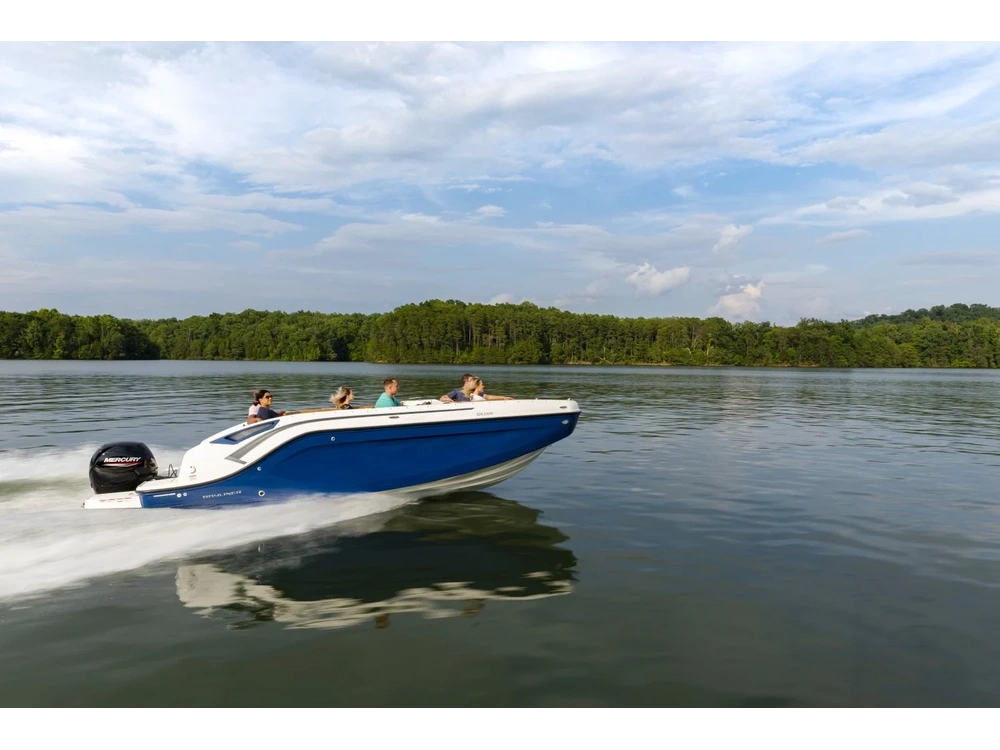 2025 Bayliner DX2200 DX2200 Blue Hull Sides (White Bottom) alt
