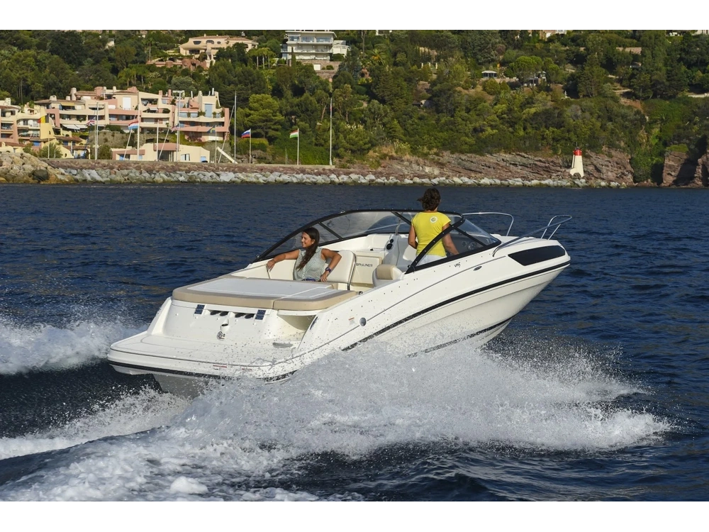 2025 Bayliner VR5 CUDDY VR5 CUDDY Blue Hull Sides (White Bottom) alt