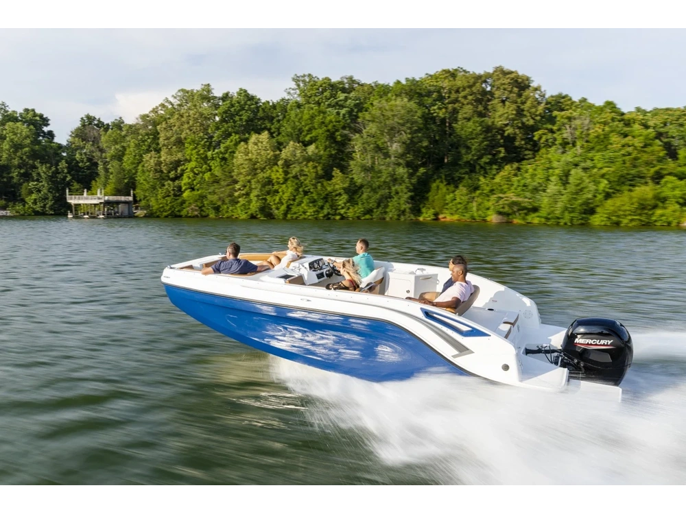 Bayliner DX2200 DX2200 Blue Hull Sides (White Bottom) 2025 alt