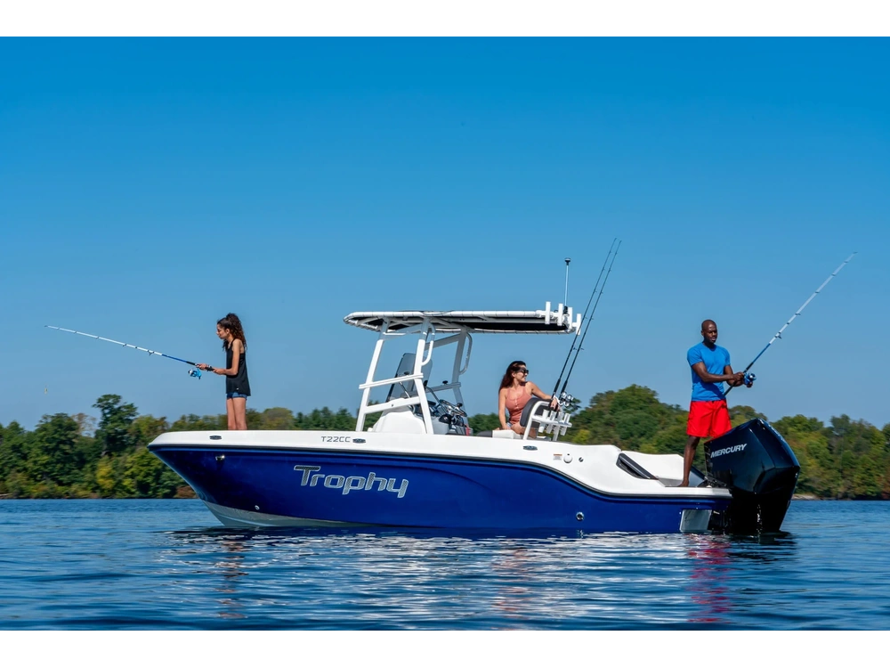 2025 Bayliner T22CC T22CC Blue Hull Sides (White Bottom) alt