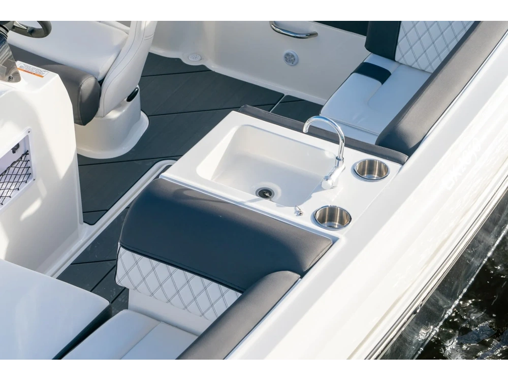 2025 Bayliner DX2050 DX2050 Blue Hull Sides (White Bottom) alt