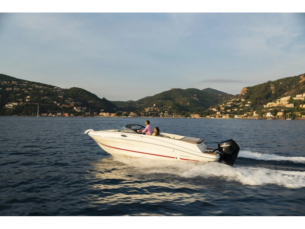 2025 Bayliner VR6 OUTBOARD VR6 OUTBOARD Blue Hull Sides (White Bottom) alt