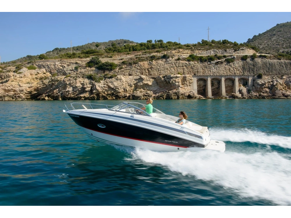 Bayliner 742R 742R Black Hull Sides (White Bottom) 2025 alt