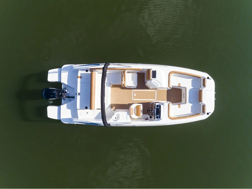 2025 Bayliner DX2200 DX2200 Blue Hull Sides (White Bottom) alt