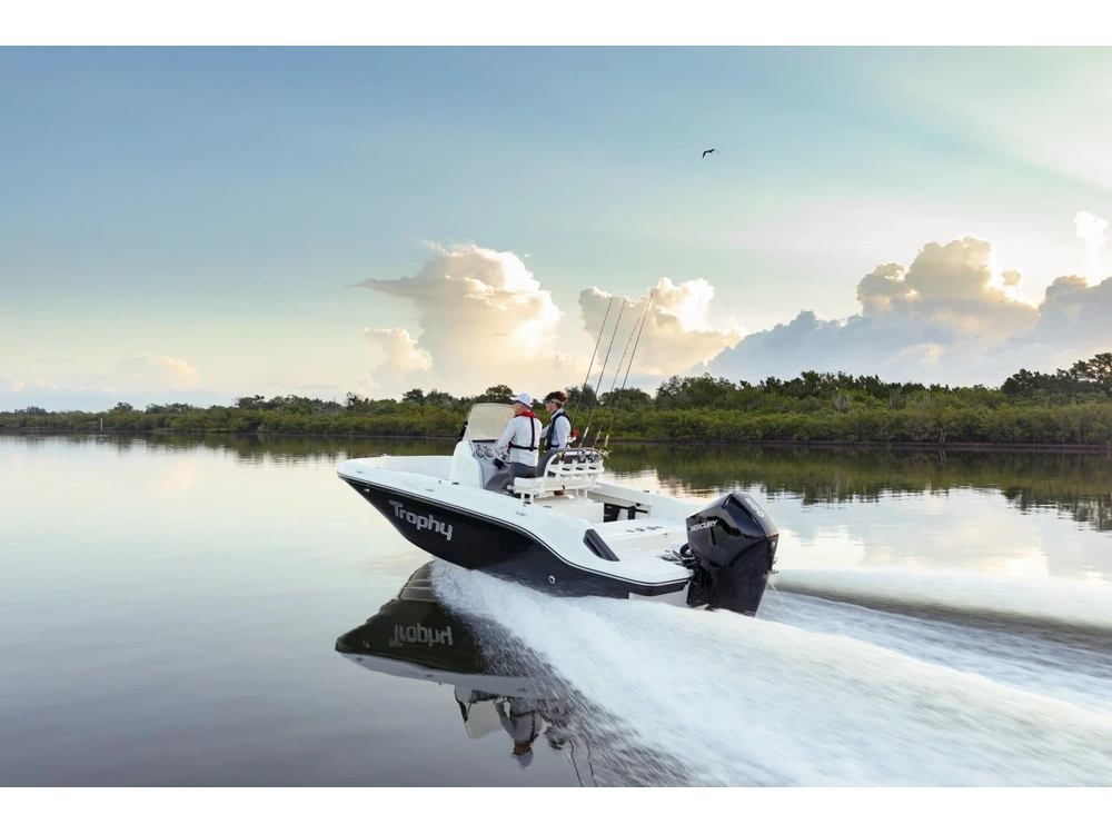 2025 Bayliner T20CC T20CC Blue Hull Sides (White Bottom) alt