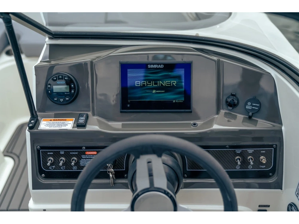 Bayliner VR4 VR4 Blue Hull Sides (White Bottom) 2025 alt