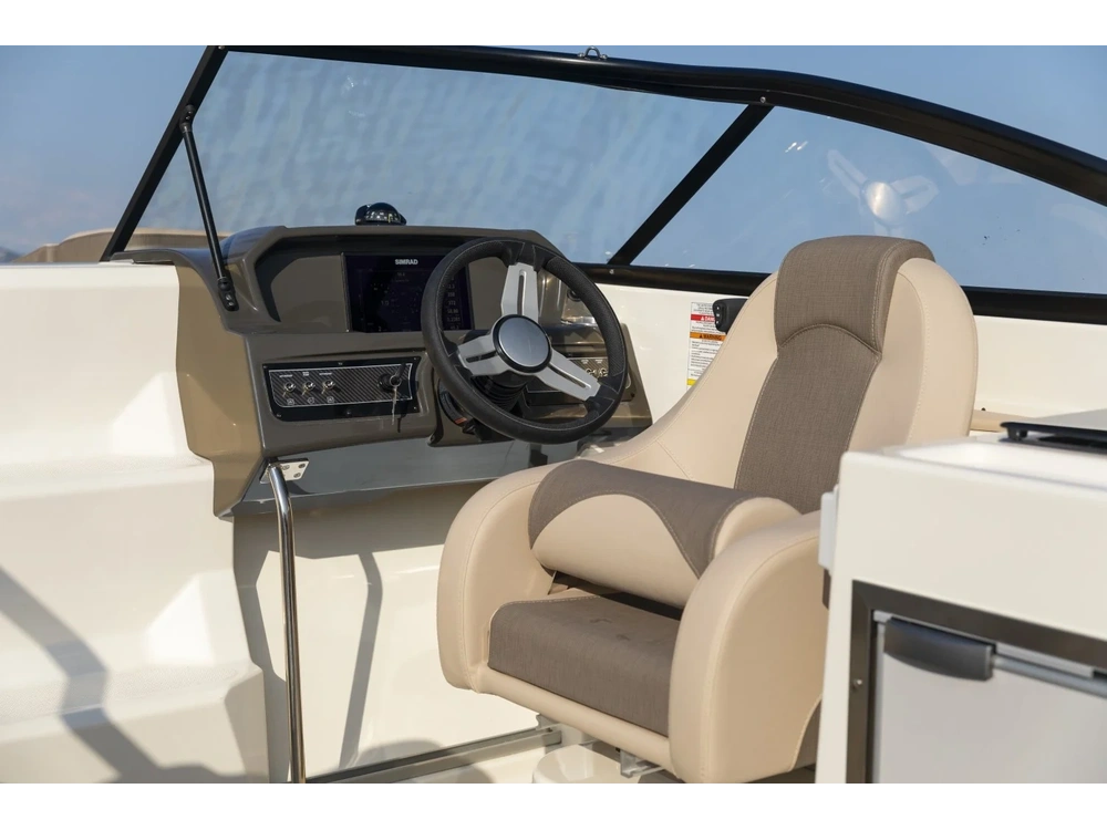 Bayliner VR6 CUDDY VR6 CUDDY Blue Hull Sides (White Bottom) 2025 alt