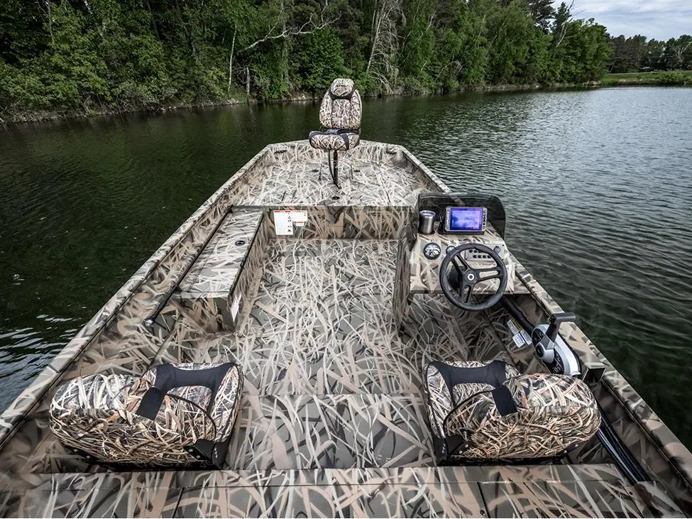 Lund 2070 Predator CC 2025