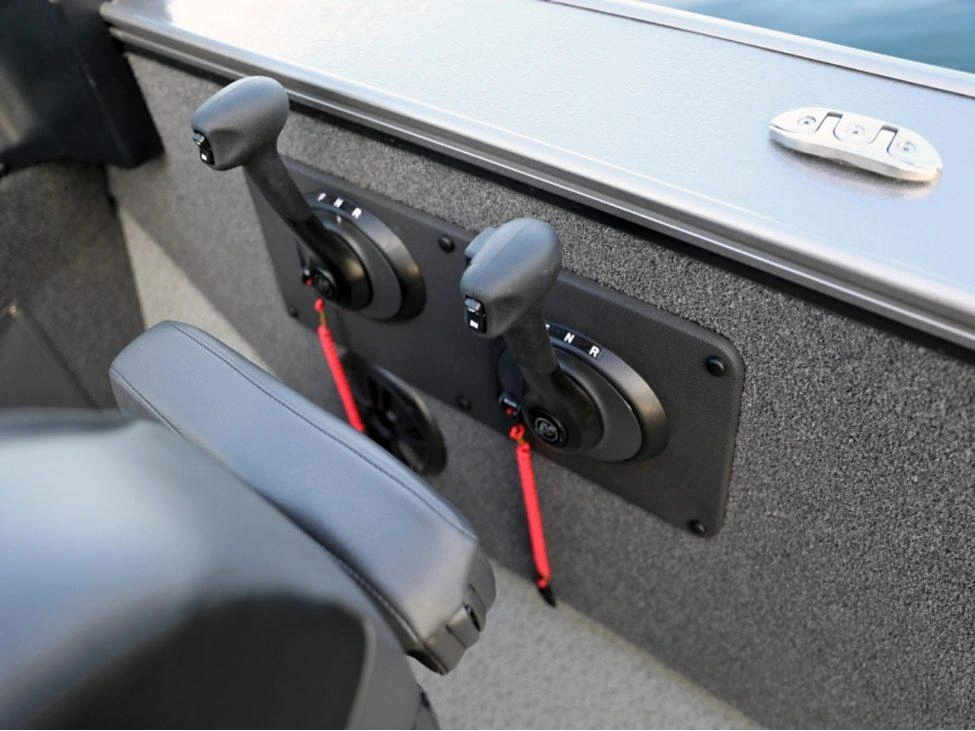 2025 Lund 1875 Fisherman 1875 Fisherman Sport alt