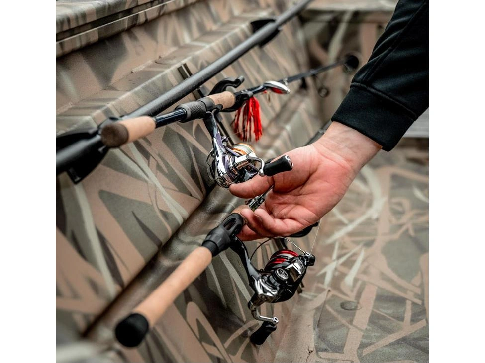 Lund 1660 Predator 1660 Predator Tiller 2025 alt