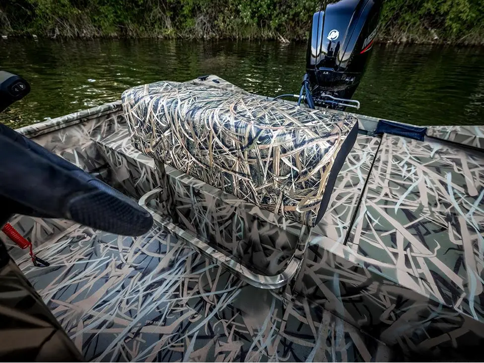 2025 Lund 1870 Predator SS