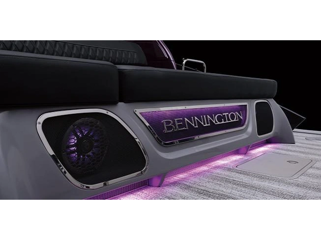 2025 Bennington Marine RX Sport Line 23 RX Fastback Quad Bench alt