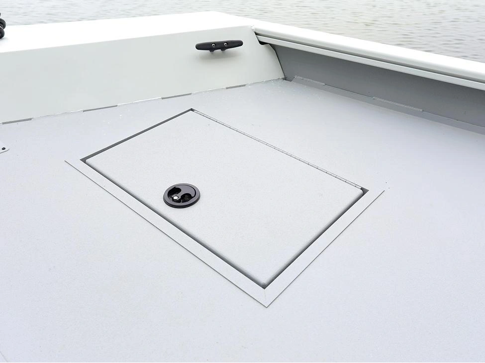 2025 Lund 1660 Predator 1660 Predator Tiller alt