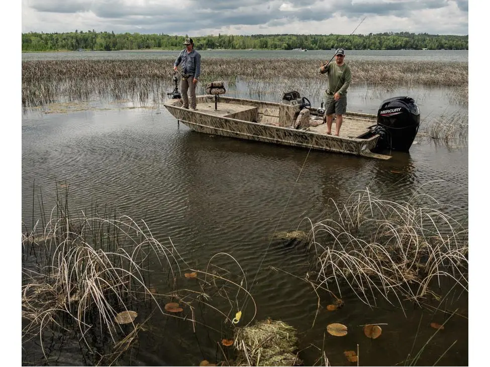 2025 Lund 2070 Predator SS