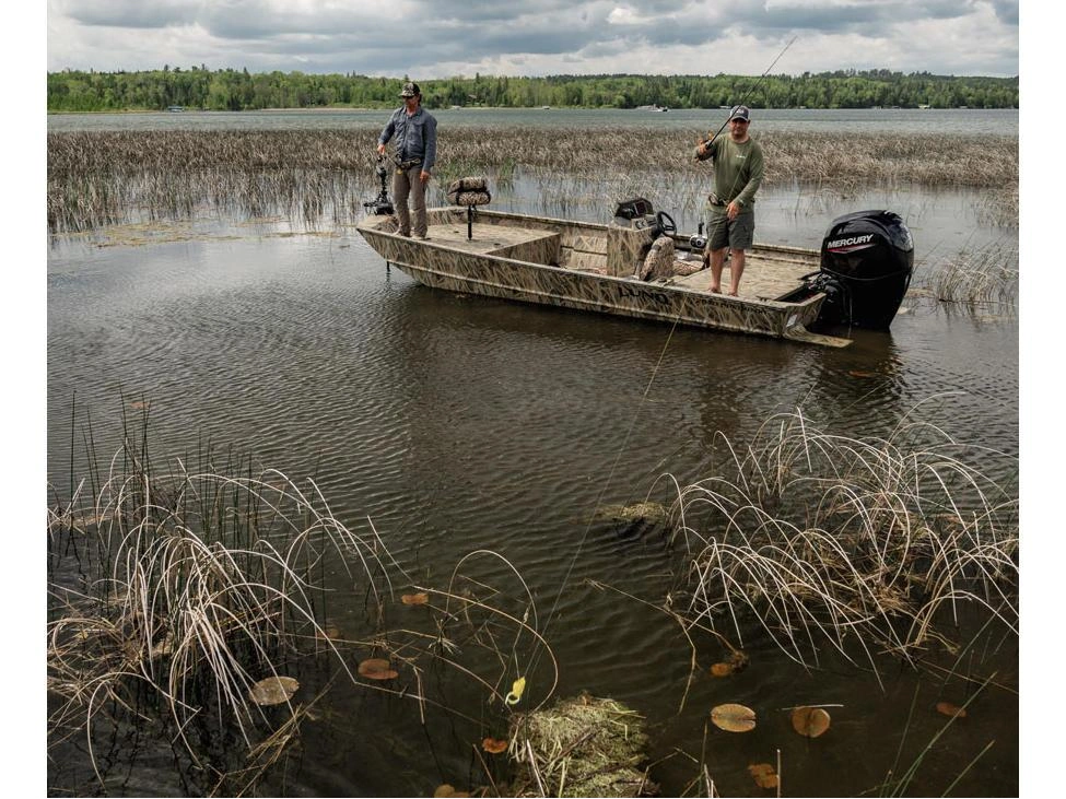 Lund 2070 Predator 2070 Predator SS 2025 alt