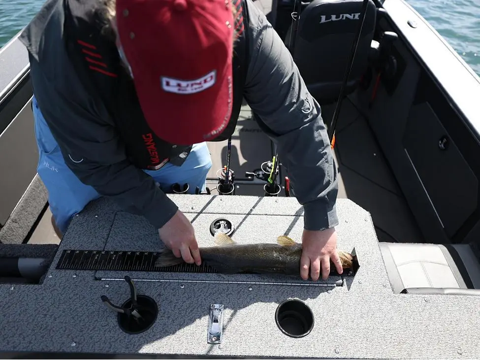 2025 Lund 2075 Fisherman Sport