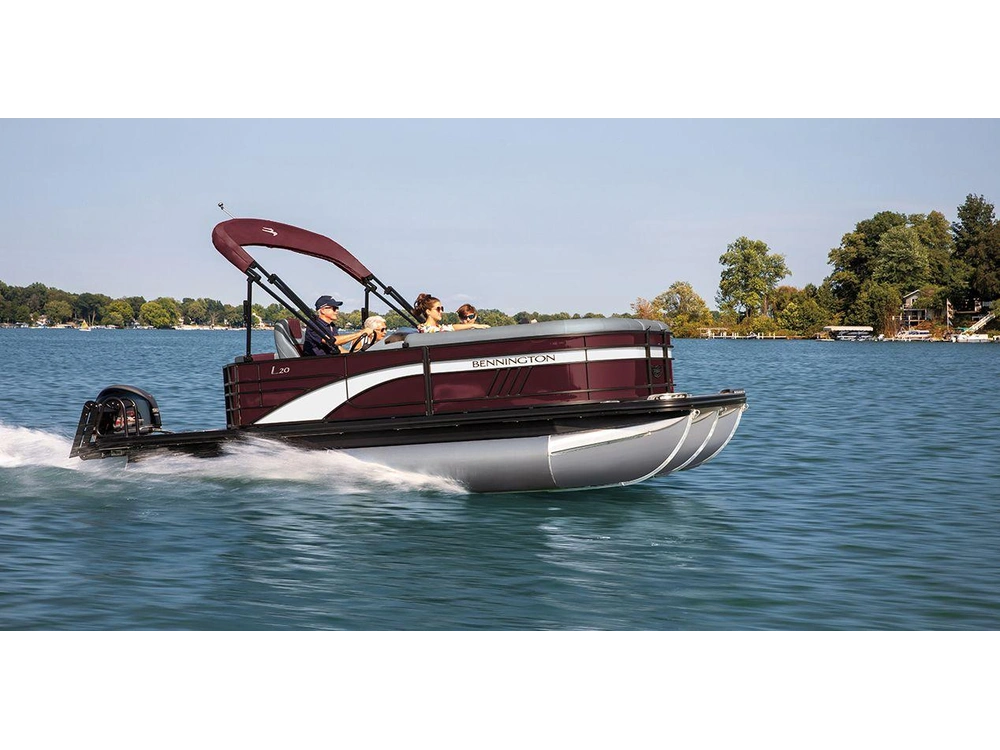 Bennington Marine L Line 20 L Stern Radius Quad Bench 2025 alt