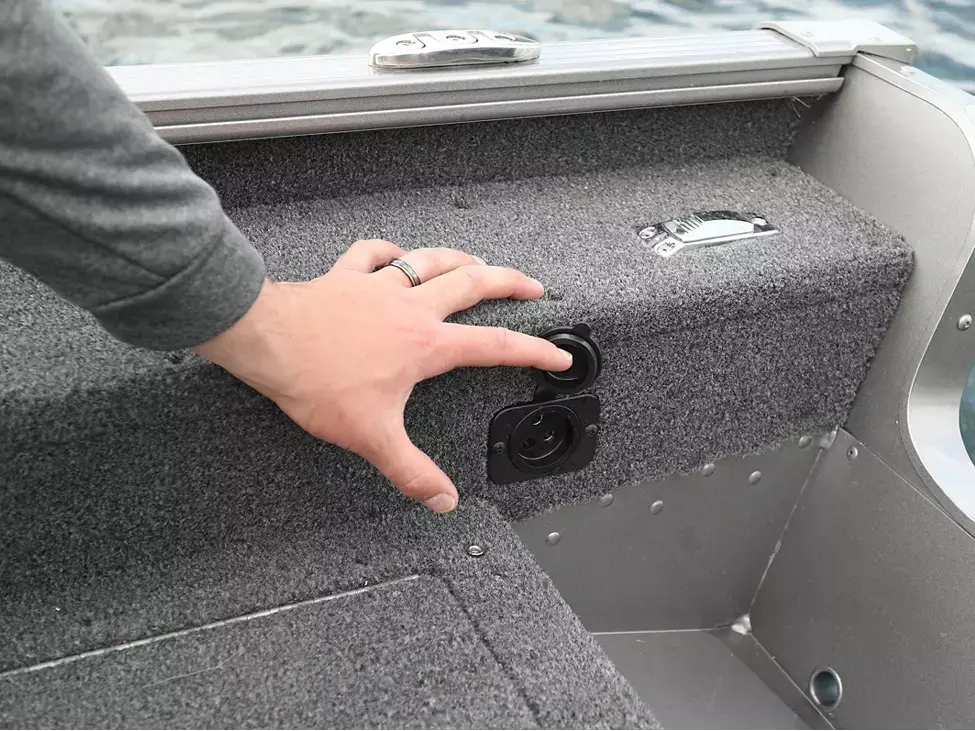 2025 Lund 1775 Pro Guide Tiller