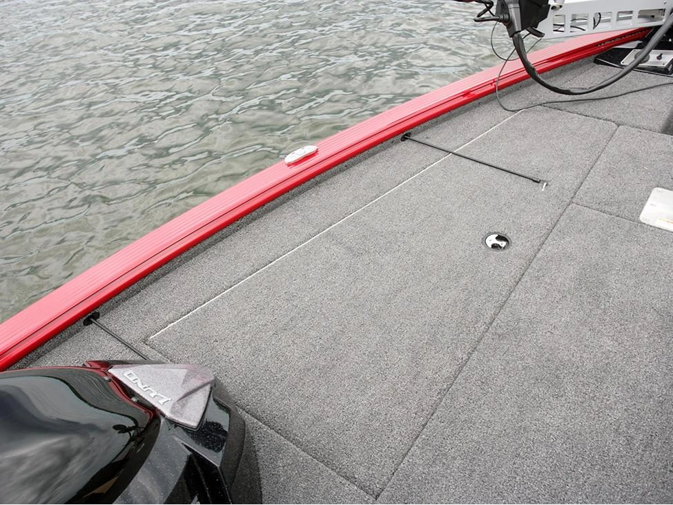 2025 Lund 1875 Pro-V Musky XS 1875 Pro-V Musky XS alt